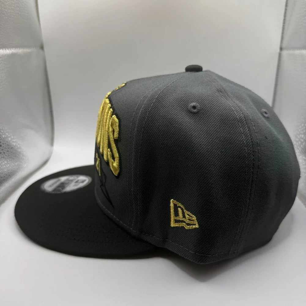 New Era 9FIFTY‎ Milwaukee Bucks 2021 NBA Champions Snapback Hat Grey Black Gold